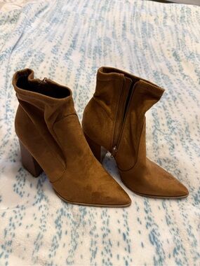 Steve Madden Tan Suede Pointed-Toe Block Heel Ankle Booties